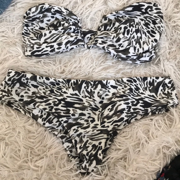Mikoh Other - NWOT mikoh bikini set Mikoh Other - NWOT mikoh bikini set